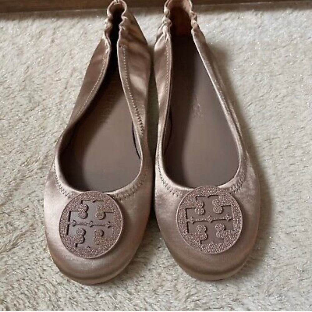 Tory Burch Minnie embellished-logo travel ballet-satin ,size 6. New,never used.